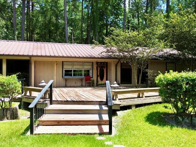173 Private Road 8009