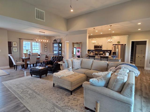 173 tomasville dr