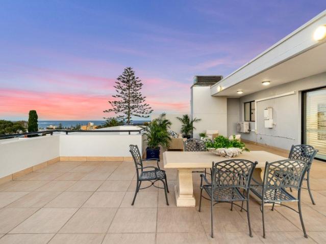 173sqm North Facing Penthouse Style Living with Ocean Views & Expansive Rooftop Terrace