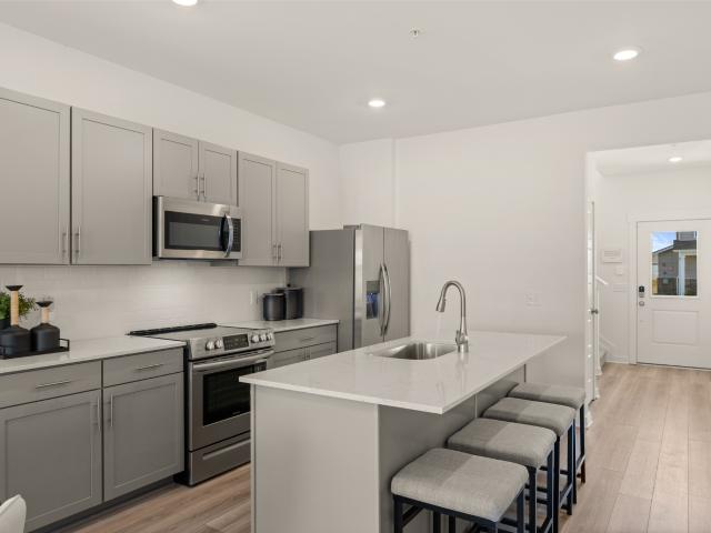 1744 Manuka Lane