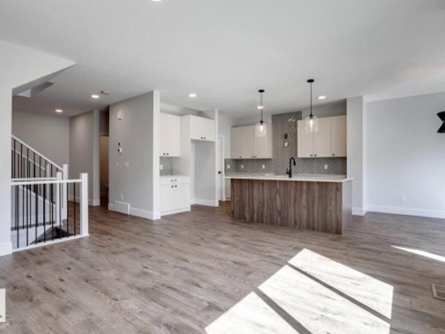 1744 Westerra Wynd, Stony Plain, AB, T7Z 0P1 house for sale | Listing ID E4501 | Royal LePage