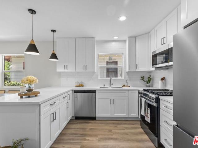 1745 W 39th Street