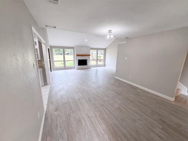 1746 Cloister Drive 32