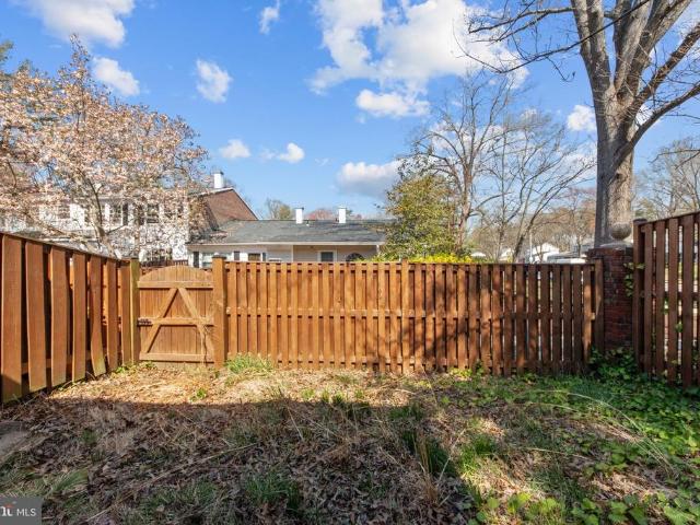 1746 Waldorf Court