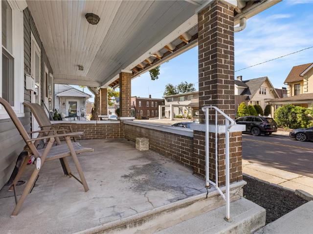 1747 Main Street