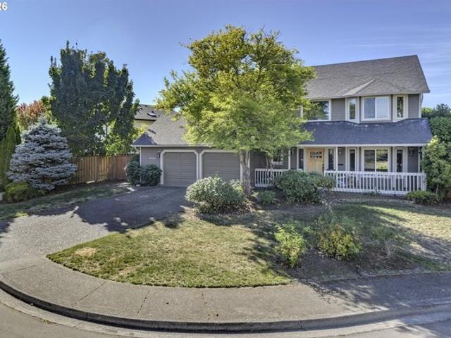 1747 NE 54th Ct, Hillsboro, OR 97124