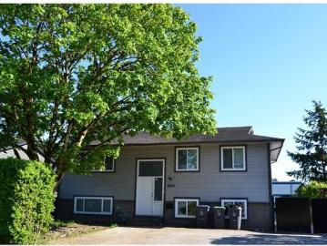 1748 A Avenue, Surrey, BC, V3S 5K2 house for sale | Listing ID R3133 | Royal LePage