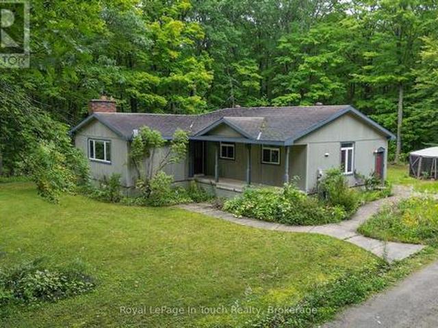 1749 Gratrix Road, Tay, ON, L0K 2C0 house for sale | Listing ID S13793 | Royal LePage