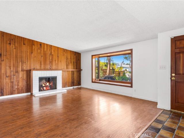 17408 Walnut