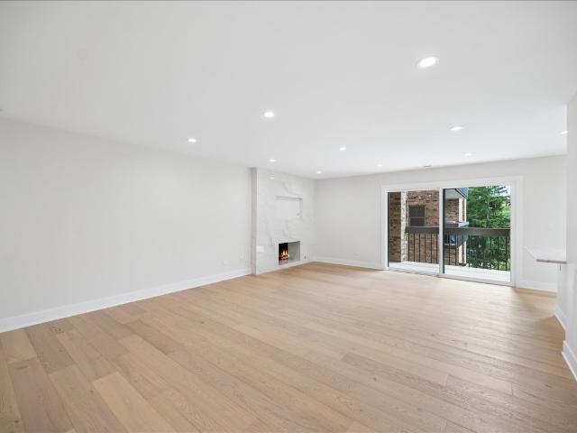 1740 Mission Hills Road # 303