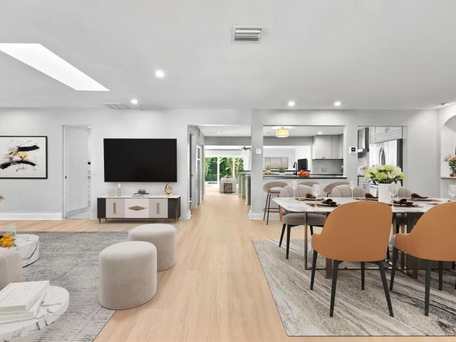 1740 s orange avenue, sarasota, us, fl