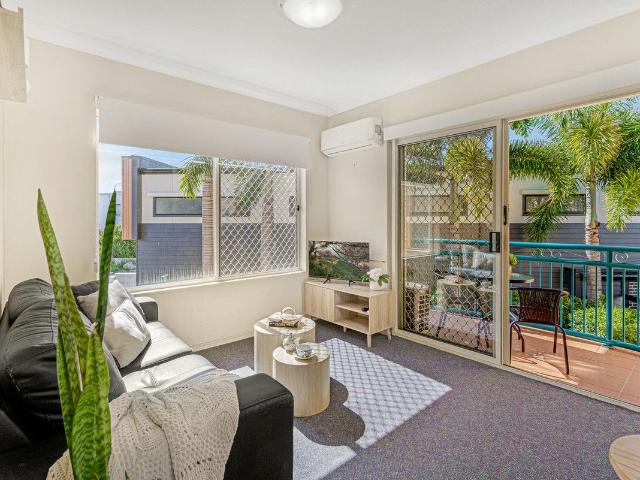 17/40 46 Burra Street, Chevron Island, QLD 4217