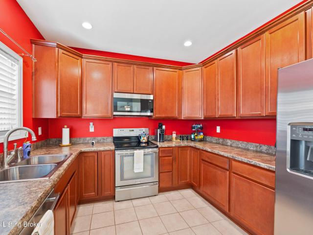 17413 Westbury Dr