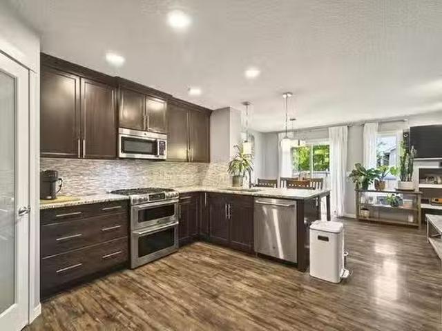 17417 120 Street, Edmonton, AB, T5X 0K6 house for sale List.
