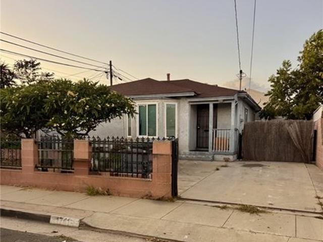 1741 W 150th St, Gardena, CA 90247