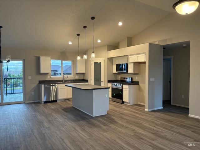 1743 Painted Rock Court