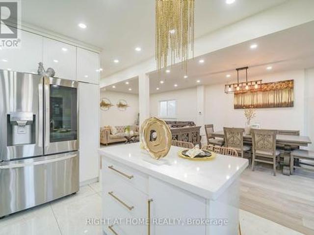 174 Aylesworth Avenue, Toronto, ON, M1N 2J6 house for sale | Listing ID E13451 | Royal LePage