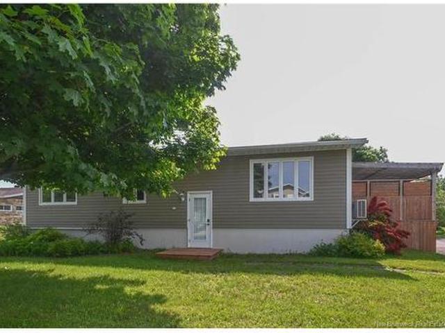 174 Bellefeuille St, Shippagan, NB, E8S 1G7 house for sale | Listing ID NB148040 | Royal LePage