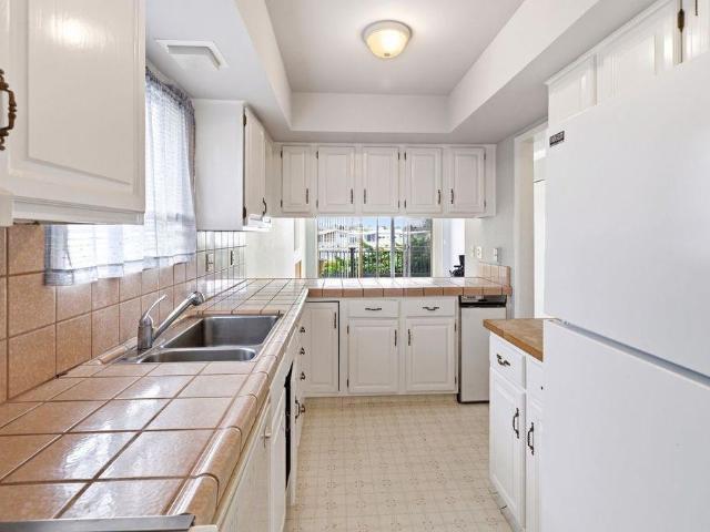 174 Kern Street 31