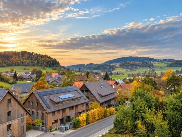 174 m² Wohntraum – exklusive Attika Maisonette in Rifferswil