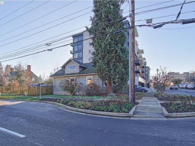 174 ne 4th ave