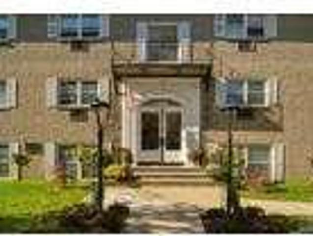 174 S Maple Ave #3A, Ridgewood, NJ 07450