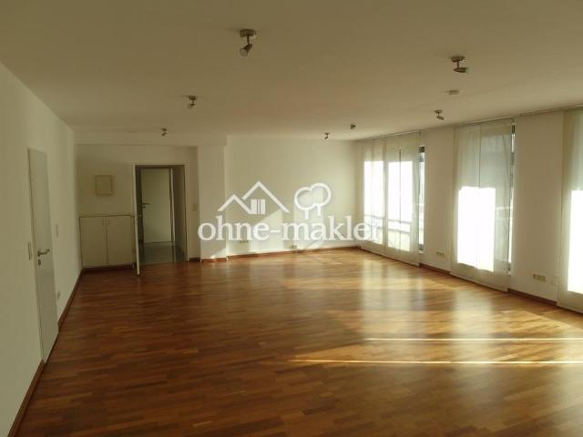 174 qm Luxuswohnung mit 2 Bäder, Gartennutzung und Kinderspielplatz