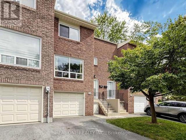 174 Rusty Crestway, Toronto, ON, M2J 2Y6 townhouse for sale | Listing ID C13805 | Royal LePage