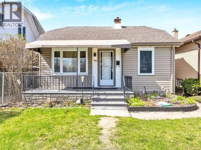 1757 Pierre Avenue, Windsor, ON, N8X 4P7 house for sale | Listing ID 26016 | Royal LePage
