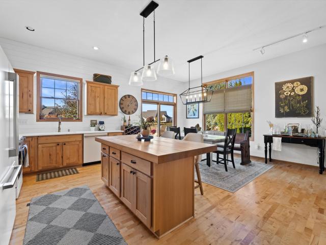 1758 Bess Ct
