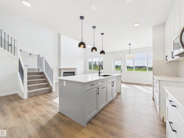 1758 Westerra Wynd, Stony Plain, AB, T7Z 0P6 house for sale | Listing ID E4510 | Royal LePage