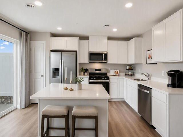 17508 Diplomat Loop