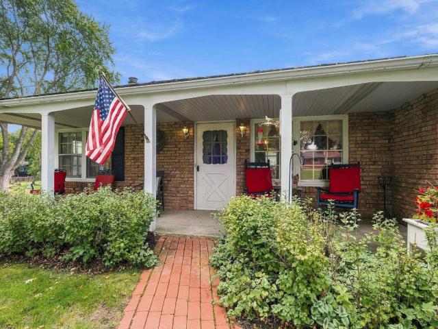 1750 Crestridge Lane