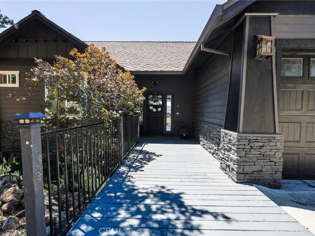 17535 Meadow View