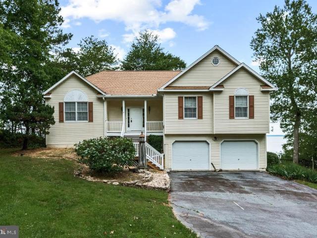 1753 N Independence Dr, Montross, VA 22520 | MLS #VAWE2010