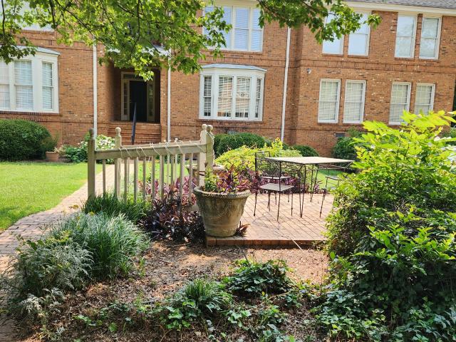 175 Corbin Avenue APT B