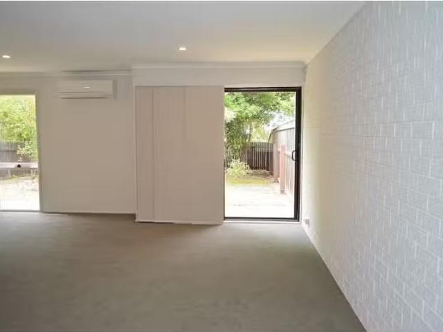 17/5 Beasley Street, Torrens Townhouse for rent Listed by Bai.