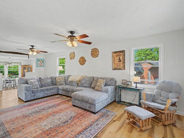 175 Gentry Gray Rd