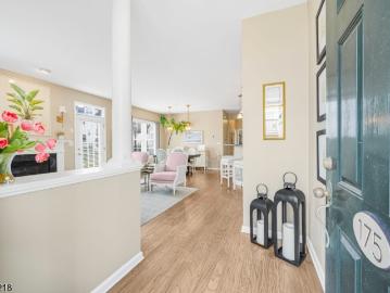 175 George Russell Way