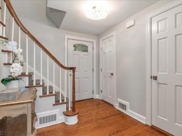 175 Division Ave