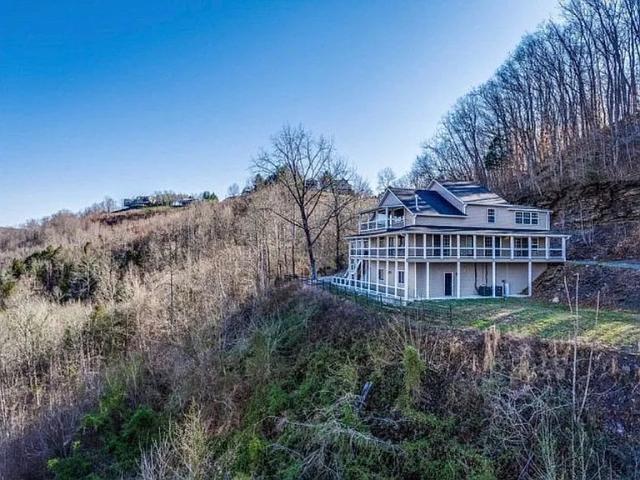 175 Dillon Rd