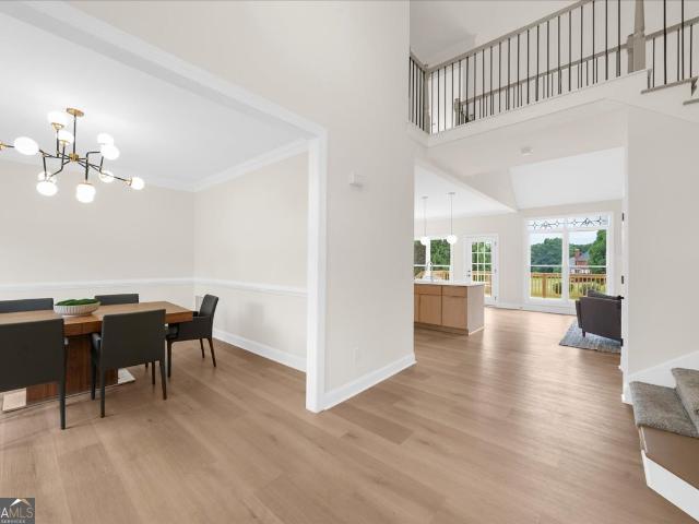 175 Hampstead Manor