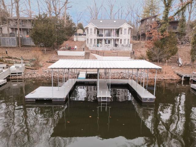 175 Oak Circle
