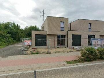 175 m2 apartment for rent in Mol