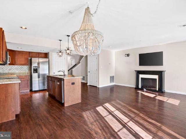 175 N Oakwood