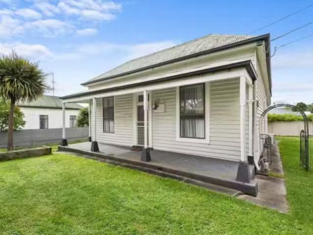 175 Scott Parade, Ballarat East VIC 3350 House For Lease