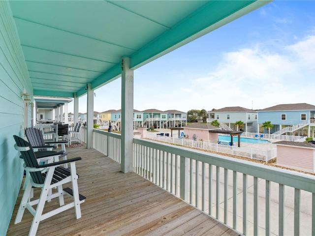 175 Paradise Dr, Rockport, TX 78382 | MLS #473162