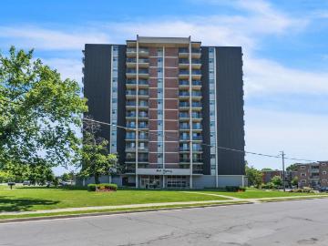 175 Park Street Studio Apartment for Rent at 175 Park St, Kingston, ON K7L 5E1 Sunnyside