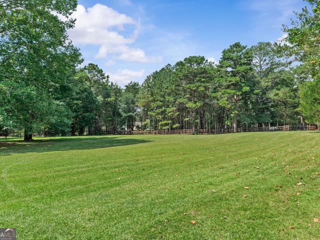175 Williamsburg Lane