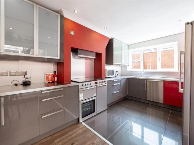 £154pppw Mayfair Rd, Jesmond, NE2 6 bed terraced house to rent £4,004 pcm £924 pw